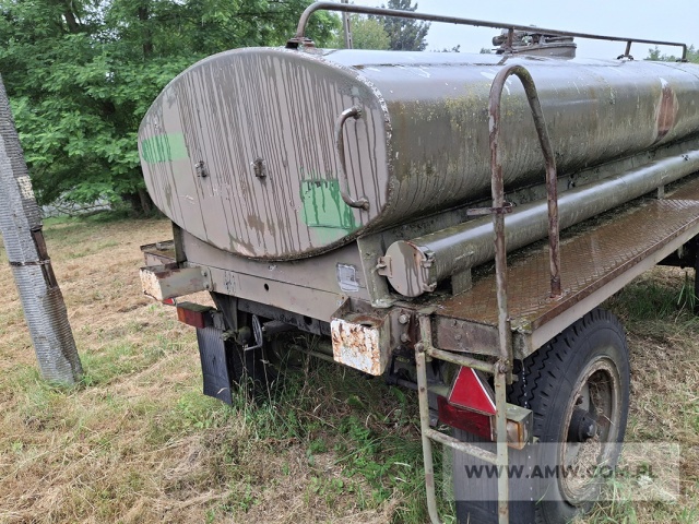 Cysterna paliwowa CP-4 (poj. 4,0 m3) na przyczepie D-46A 